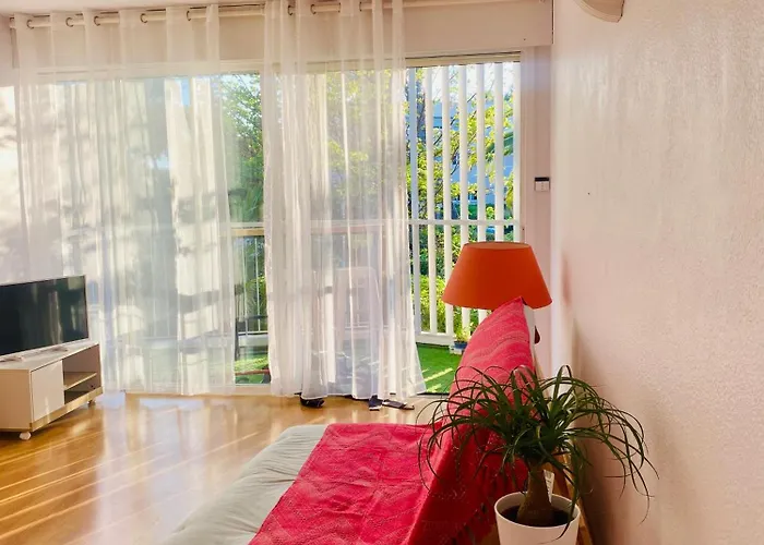 Apartamento T2 à 50 Mètres De La Mer, Belle Vue Sur Végétation Saint-Raphaël