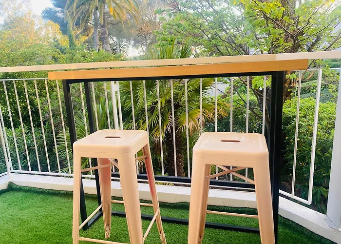 Apartamento T2 à 50 Mètres De La Mer, Belle Vue Sur Végétation Saint-Raphaël