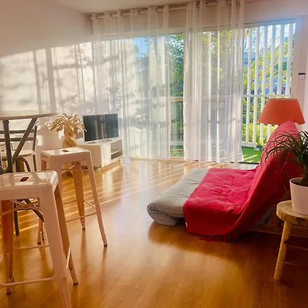 T2 à 50 Mètres De La Mer, Belle Vue Sur Végétation Apartamento Saint-Raphaël