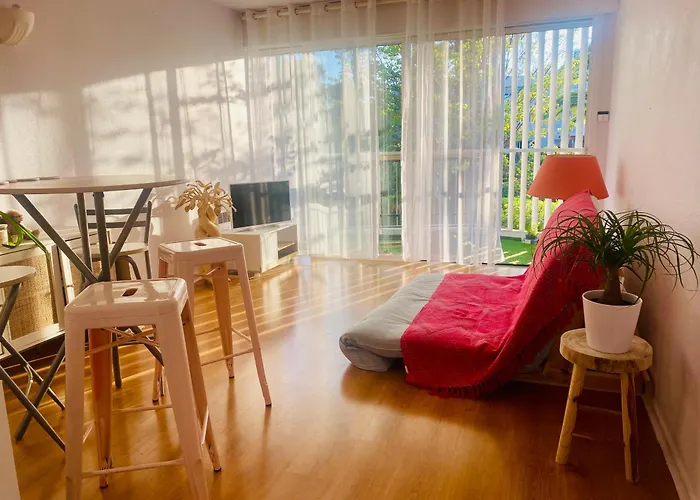 T2 A 50 Metres De La Mer, Belle Vue Sur Vegetation Apartment Saint-Raphael (Var)